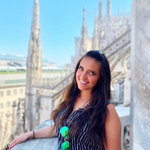 Meet your Posher, Christina